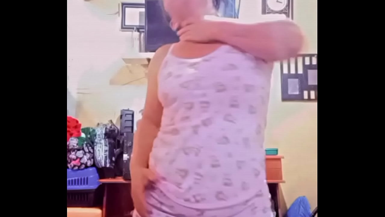 Favelada bem gostosinha com fantasia