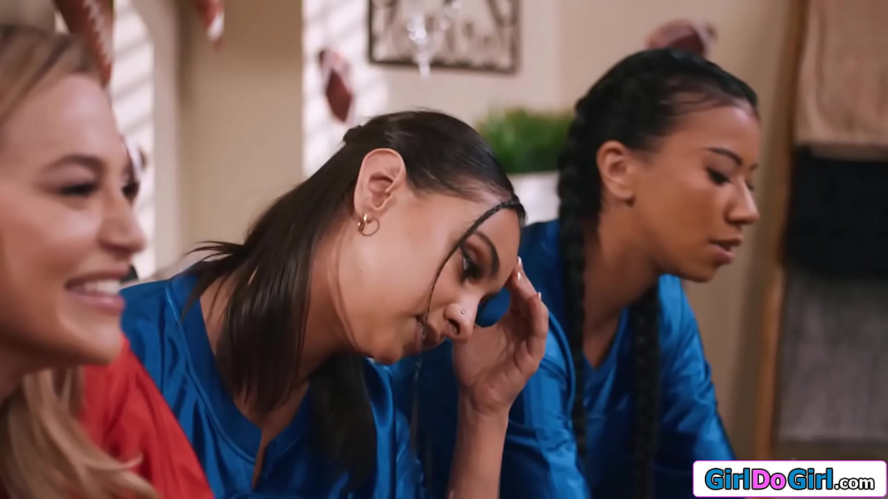 The three gfs Asian Nicole Doshi, big tits Hailey Rose and ebony Ameena Green take on rival busty Blake Blossoms bet that the loser has to fuck