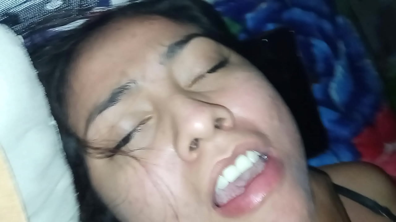 Le encanta mi verga y que la trate como puta