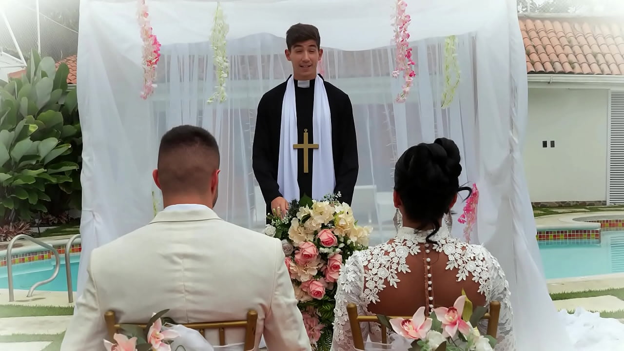 Martix Wedding Chapter II - Mariana fucks a stripper at her bachelorette party