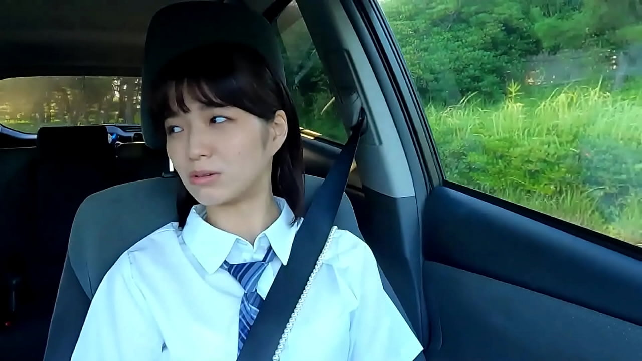 part1 今日は「すみれ」とサプライズ海デート！普段は駅前集合だけど今回は車でお出迎え！まさかの海って事を聞いて嬉しそうな姿を見てちょっち嬉しい///風になびく姿、夕日に映る姿、どれを取っても美しいしカワイイ