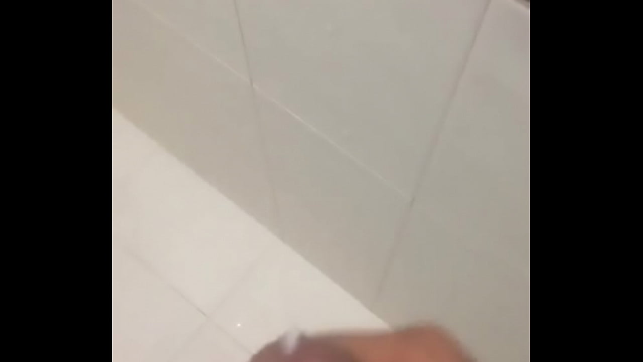 Me vengo pensando en mi putita