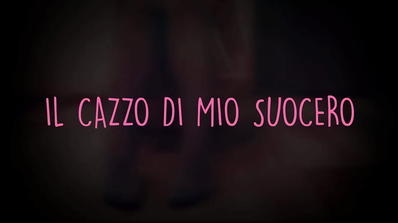 Succhio il suo Cazzo mentre &egrave; a Letto - ASMR ITA