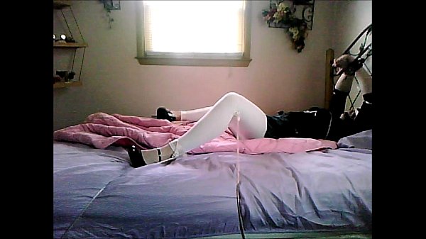 Steph Spunk tied and trying everything to climax