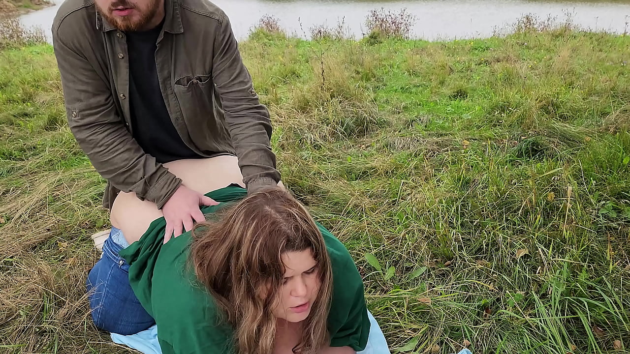 Public sex by the river with best friend bbw cutie! Amateur couple - Cum on ASS