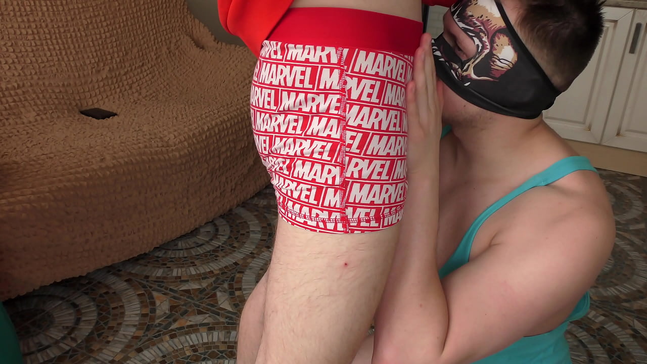 boyfriend makes friend suck