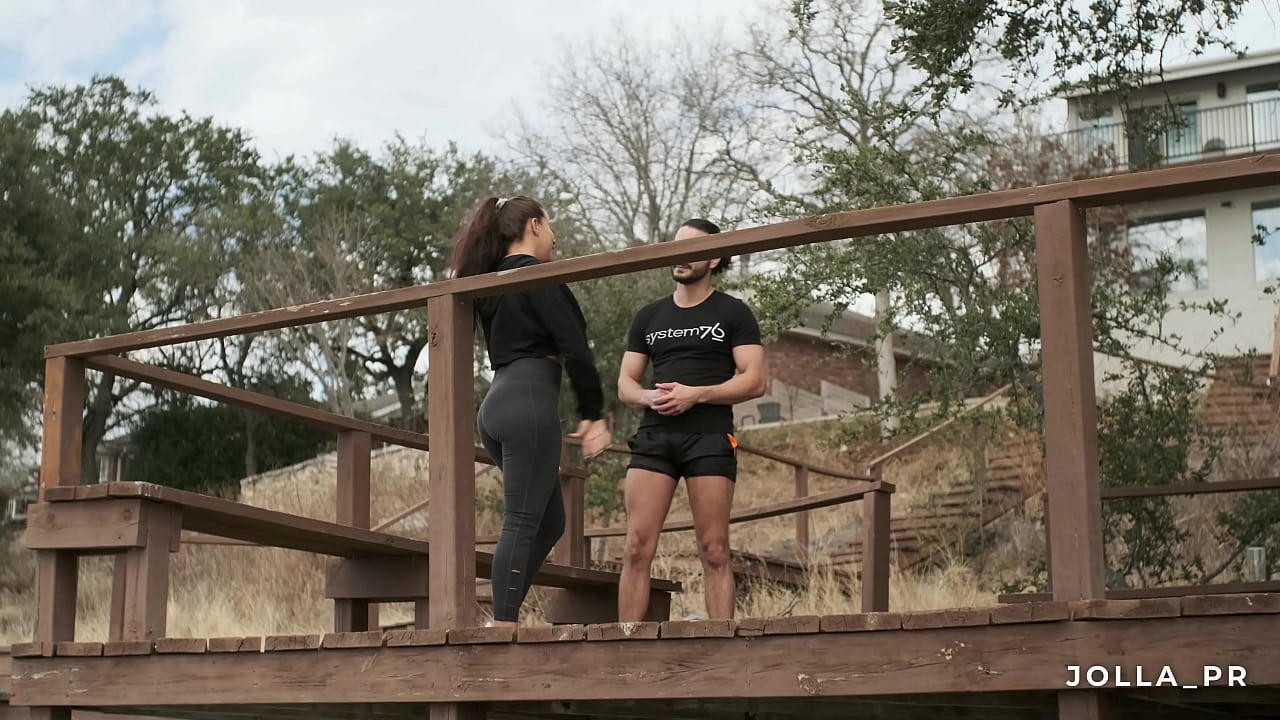 My hot personal trainer gets a boner while spotting me and I fuck him