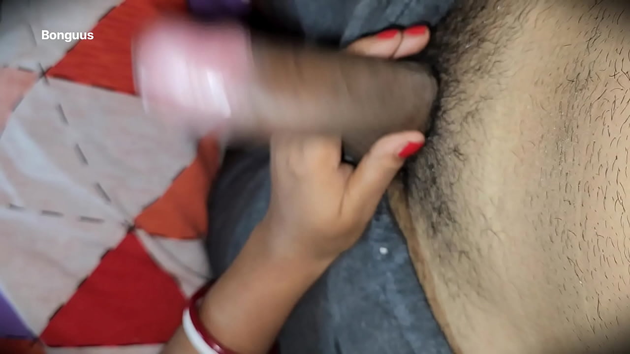 Stepmom Giving me handjob for the first time I controlled my Cum