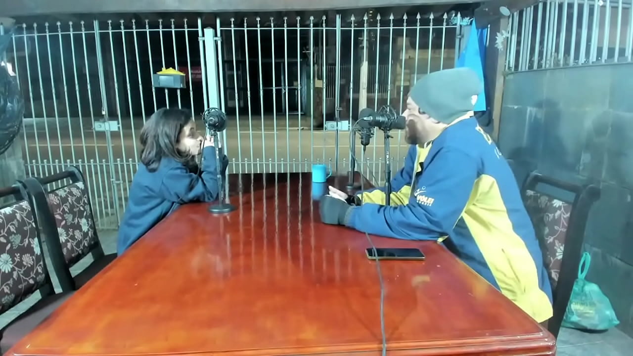 ENTREVISTA COM A ATRIZ PORNO QUASE AN&Atilde; DE UM METRO E 40 DE ALTURA