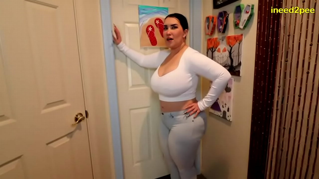 girls need the bathroom and piss themselves 2025