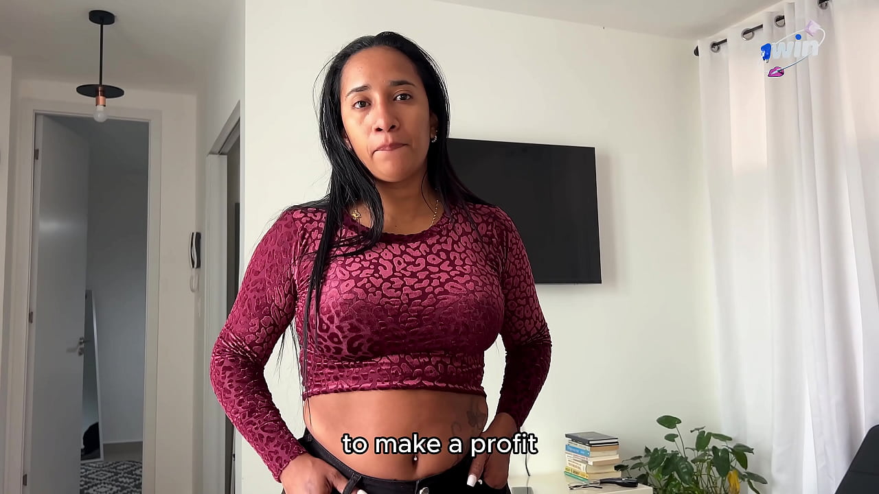 Stepsister is horny and receives a huge load in her pussy