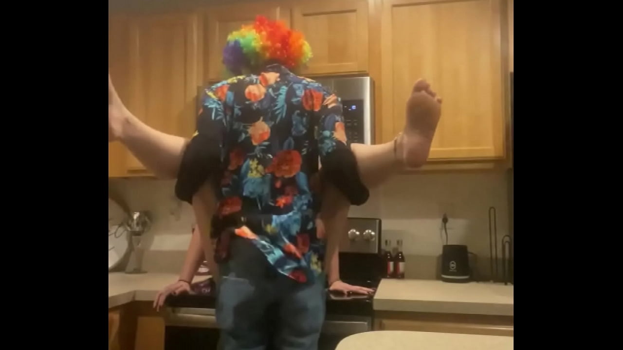 Gibby fucking hot latina slut after she called him to fix he kitchen sink