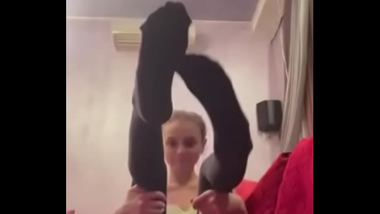 ступни в колготках 13