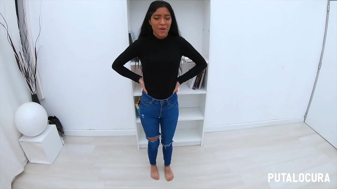 PutaLocura - Una polla enorme y creampie para la guarra jovencita culona Kali