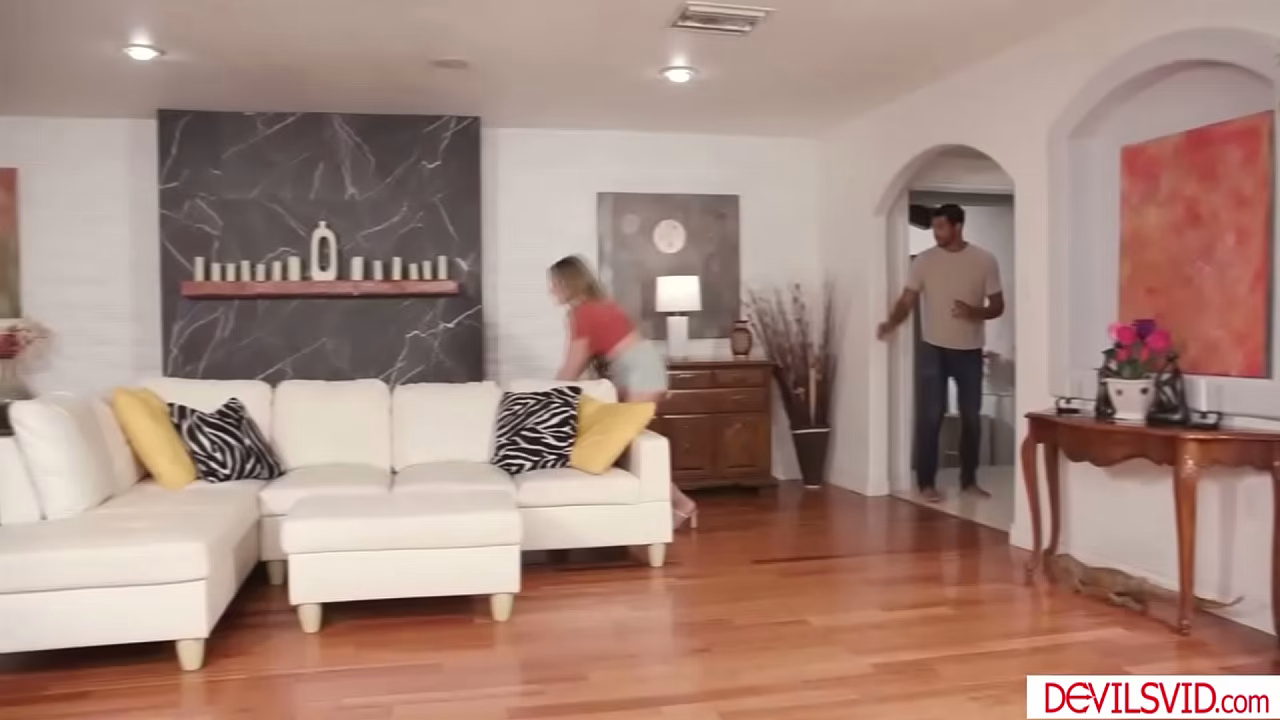 Big tits asian girlfriend Scarlette Moon caught her bf banging his friend River Lynn.Shes horny to get mad so she joins in,gets fucked then squirted.