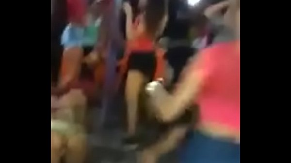Festa com putas casadas