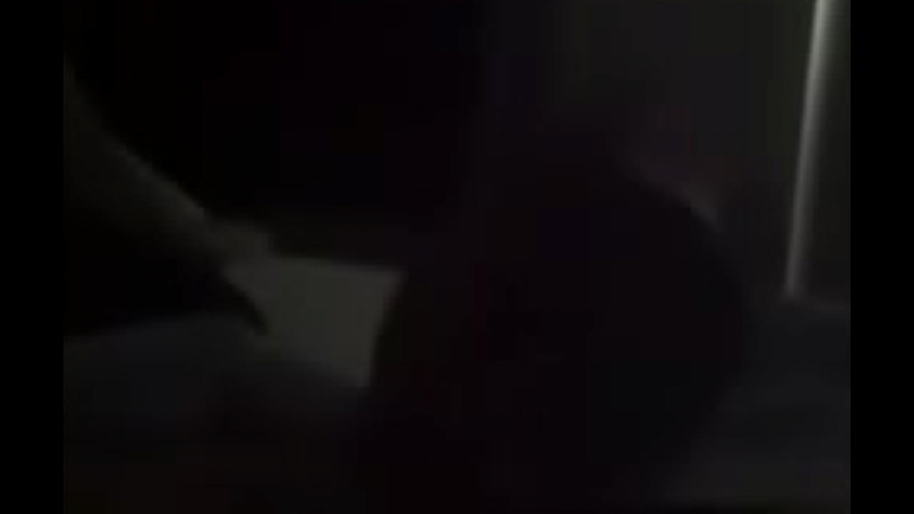 Sorry for the lighting and no cumshot