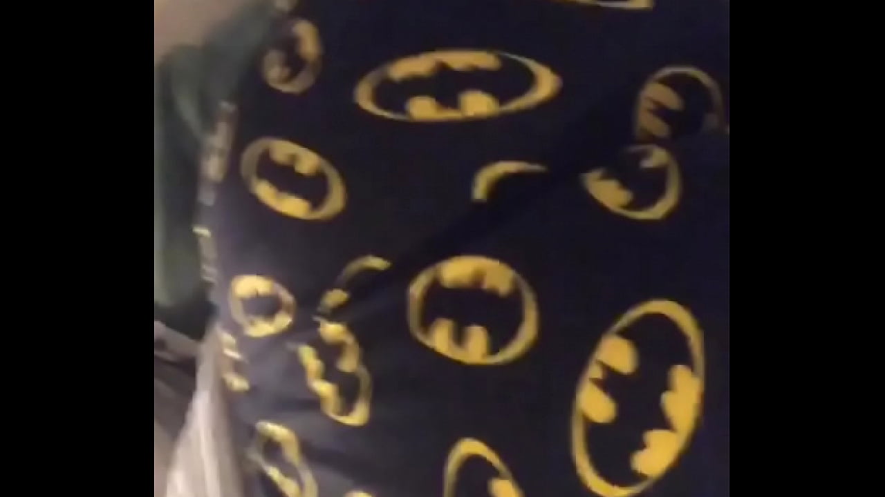 Batman shorts twerk