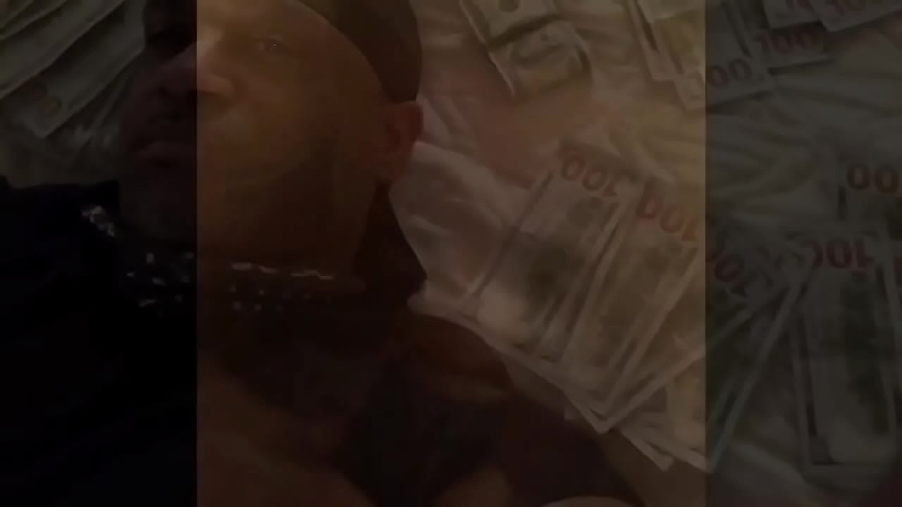 Suck&rsquo;n bbc to get a rock