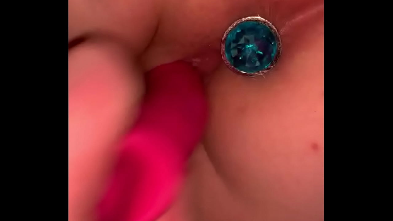 Hailey Rachelle Masturbating Dildo and Plug