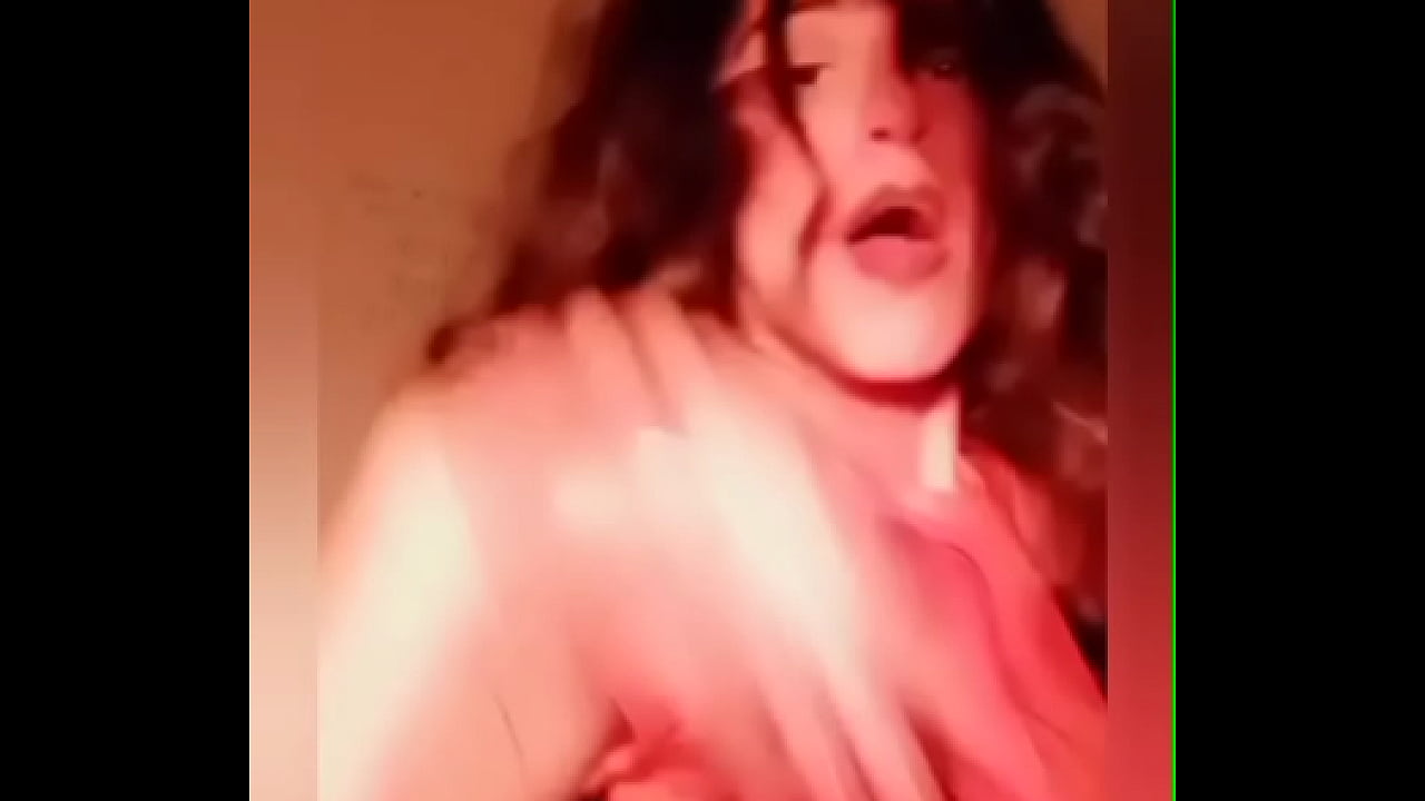 Noche loca. Bailando solita