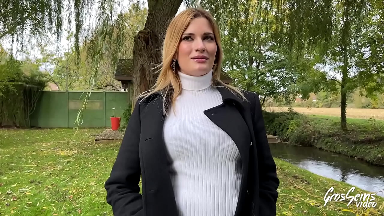 Je baise cette coquine dans tous les sens