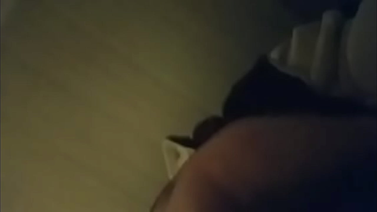 White girl swallows Larry hung