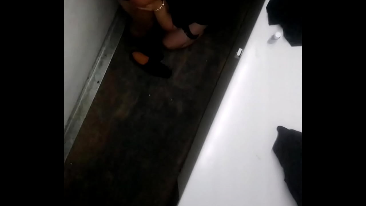 Cojiendo a chico apretadp