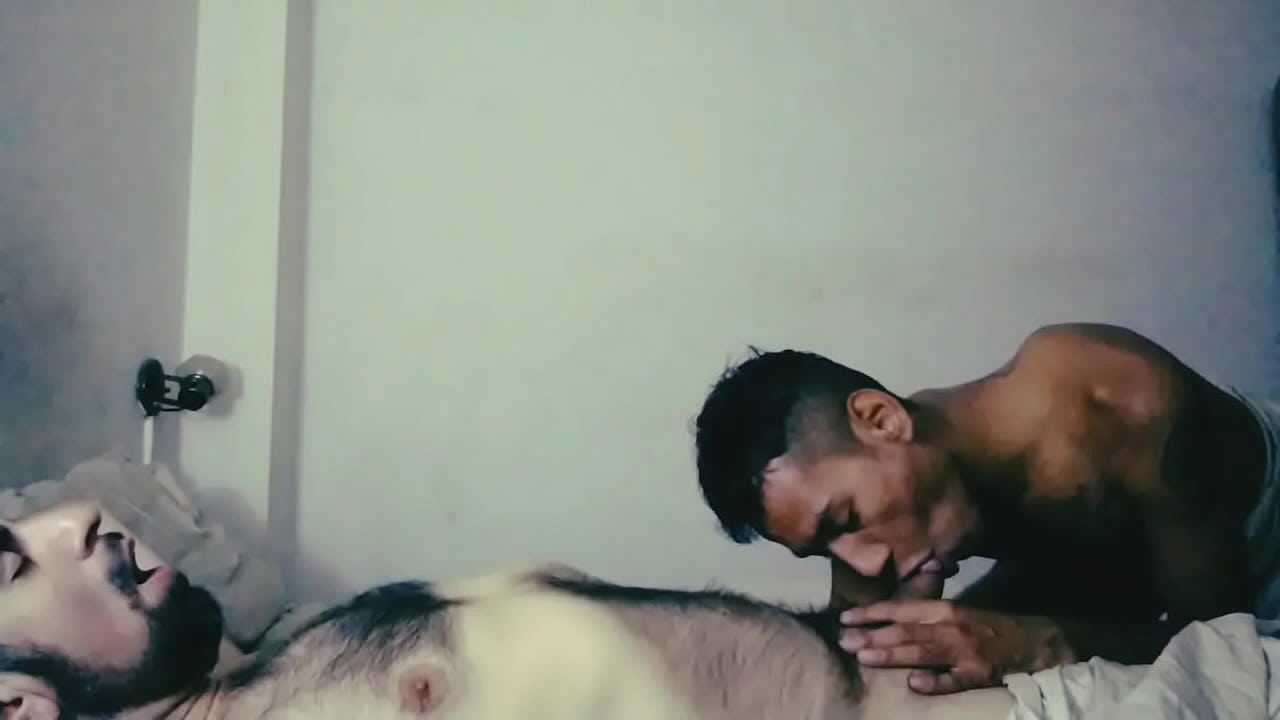 Mamada de finde a&ntilde;o. Pelos y leche.