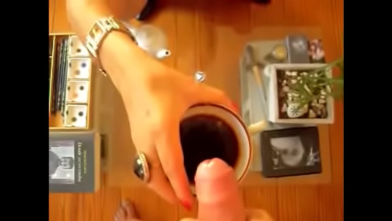 Amateur d. cum on coffee
