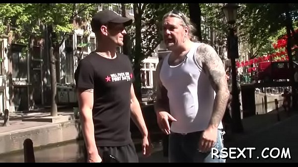 Hot ass babe sucks penis