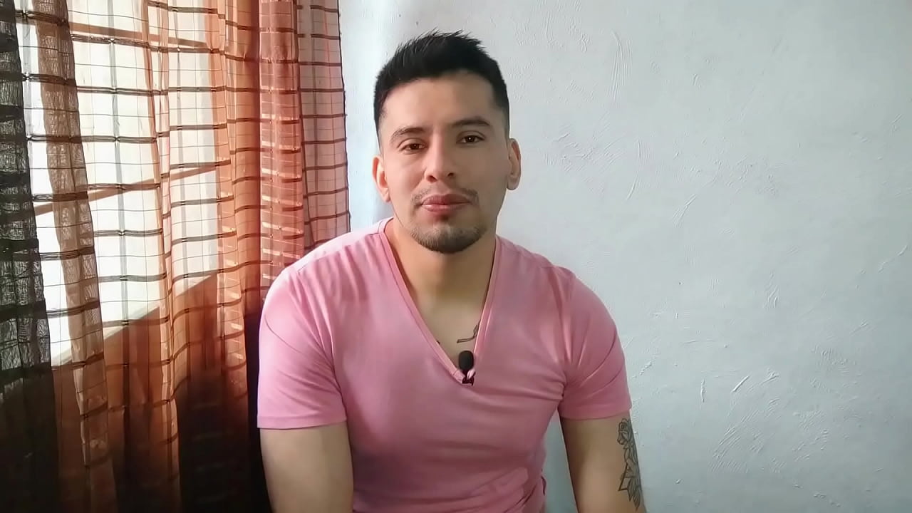 Recibo sexo oral de maduro curioso en la sala del cine ! Me chupa mis 20cm de riata