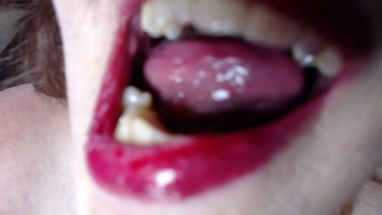 878  Slinkin Linkin fantasy play in my mouth, dangling from my uvula