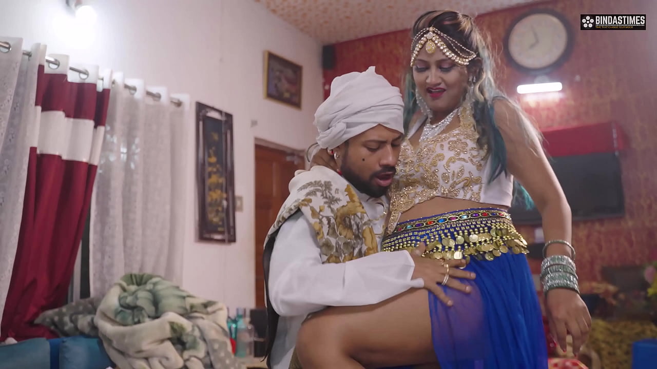 Seth came from Dubai to Fuck Desi Dancer Mallu Girl ( Hindi Audio full Movie )