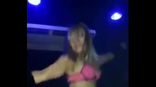 Gostosona Dan&ccedil;ando Funk DL&Ccedil;