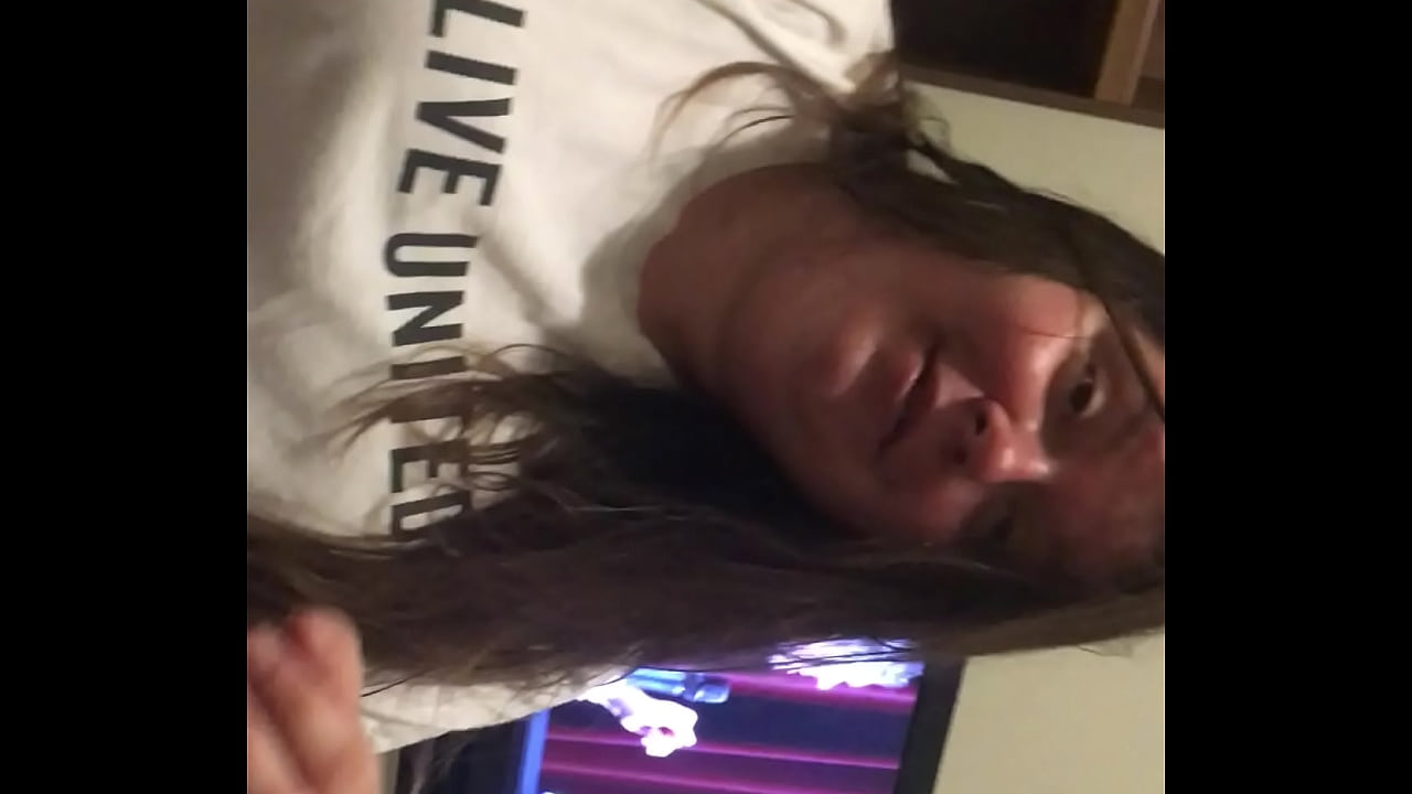 Oh no b.. Keep on sucking