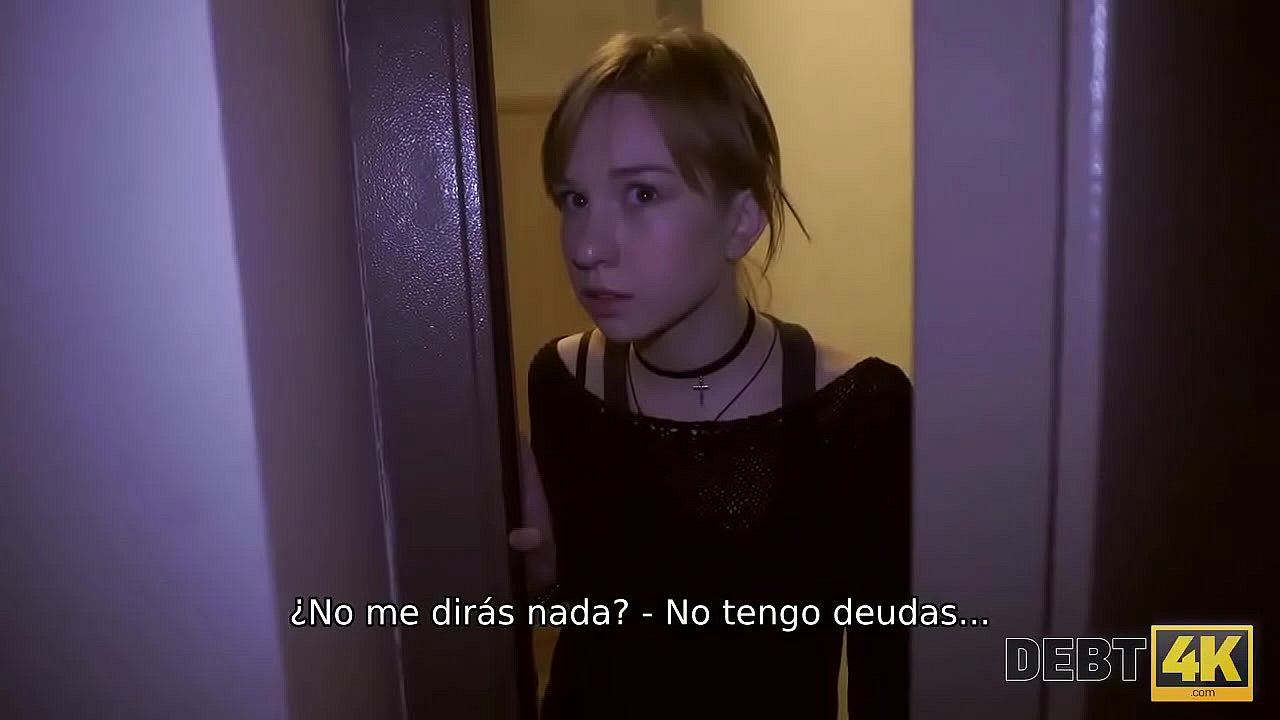 Debt4k. Alice Klay es follada por un extra&ntilde;o porque pidi&oacute; un pr&eacute;stamo para iPhone