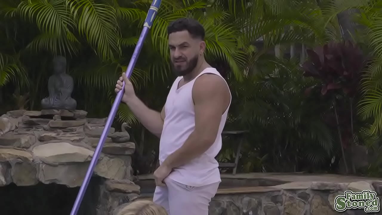 Stepsiblings Alessia Luna and Nikki Sweet  call their friend Peter Green to have some fun with them