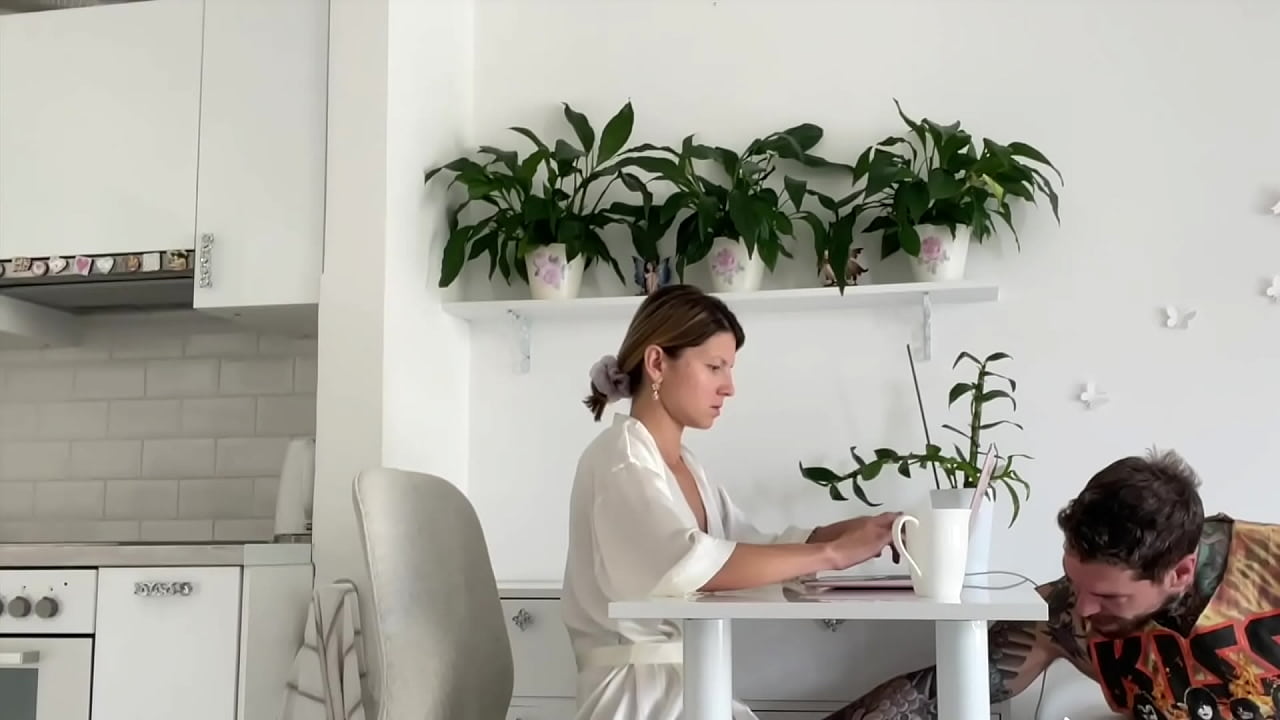 he fuck me on the desk