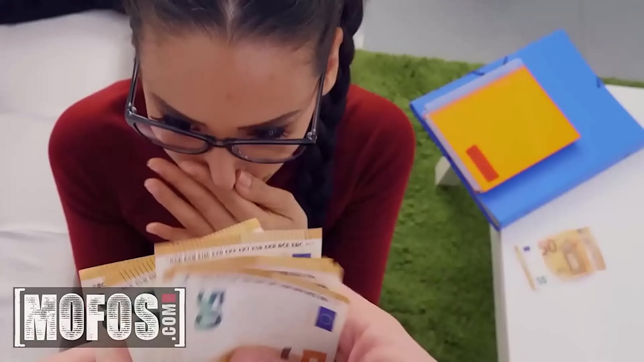 MOFOS - Lessons In Public Pickups