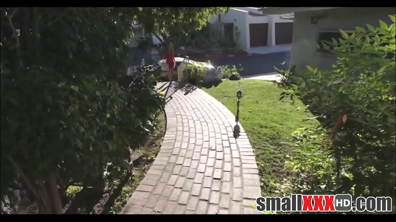 Skinny Blonde Teen Emma Hix