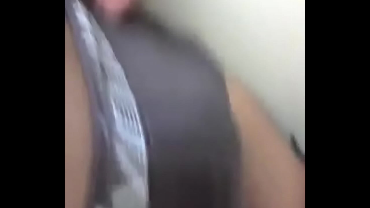 lisandro rico militar venezolano ense&ntilde;a su verga por facebook, que les parece?