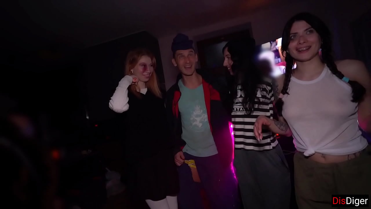 Real Party Amateur Teens Host Orgy - Hard Fast Fuck Cum in Mouth