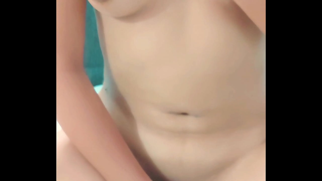 &Eacute;ste peque&ntilde;o cuerpo desea sentir toda tu leche