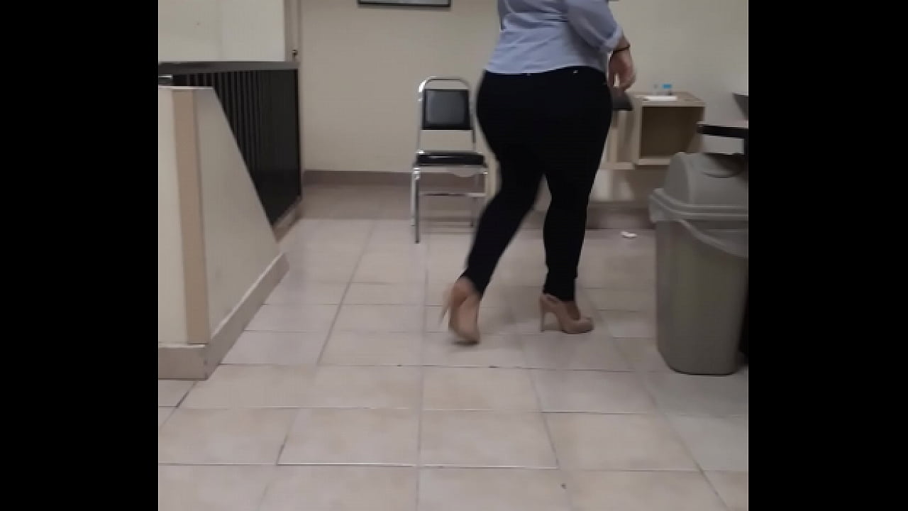 Una recepcionista bien buena