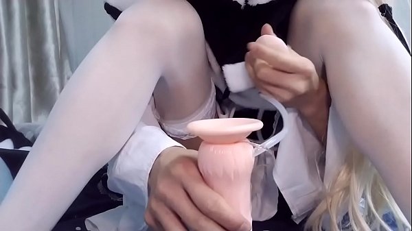 假阳具尺寸太大了，放不进去啊嘤嘤嘤