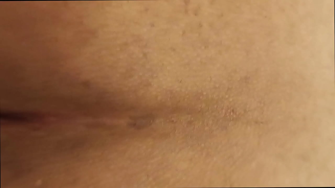 Disfrutando mi cabez&oacute;n y recibiendo m&aacute;s de 30 cent&iacute;metros de dildo nuevo, mmmm  rico