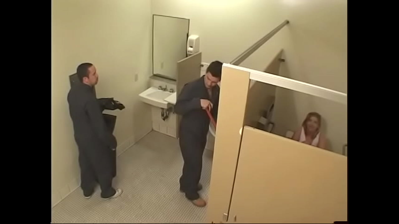 Dirty student fucks with the janitor in the toilet