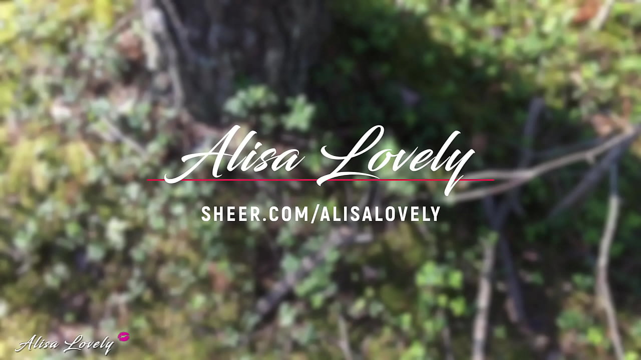 This Cute Girl Fuck in Public Park!