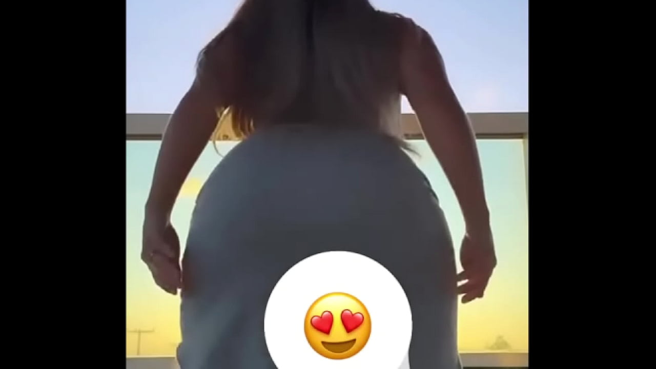 Gostosa Dan&ccedil;ando Sensual